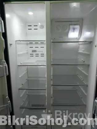 Walton Double Door Fridge. Urgent Need Money.